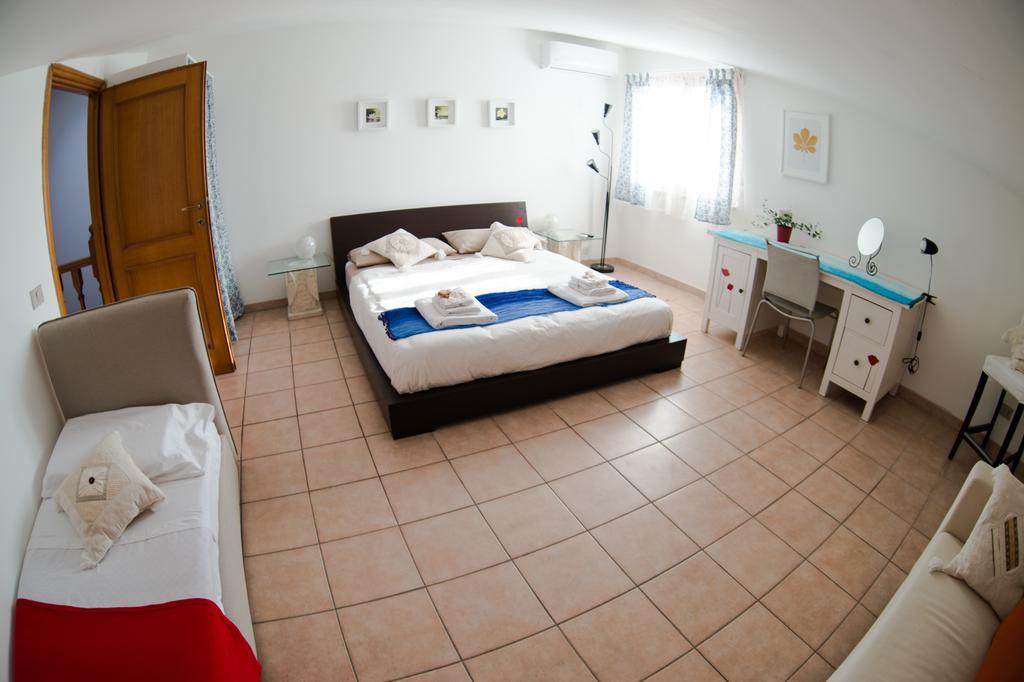 Floral House Ciampino Alloggio in famiglia Roma